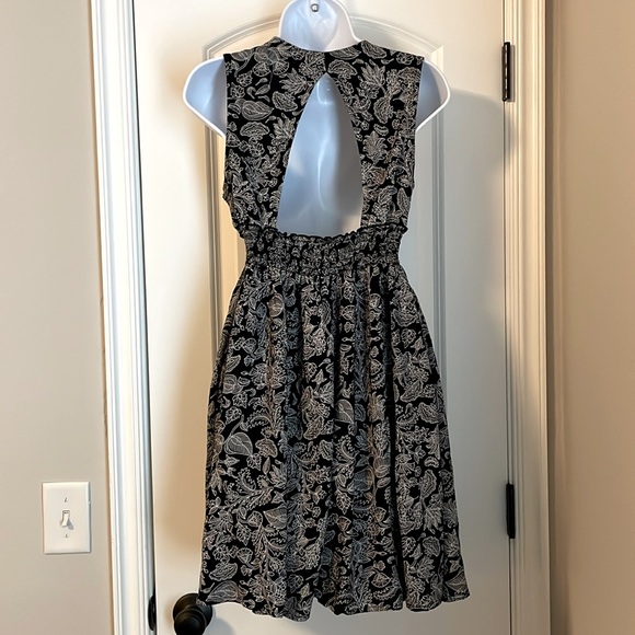 Stretchy Roxy 🌊 Sundress - Picture 6 of 11